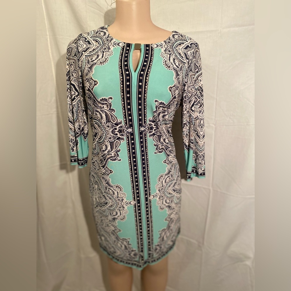 Women’s dress